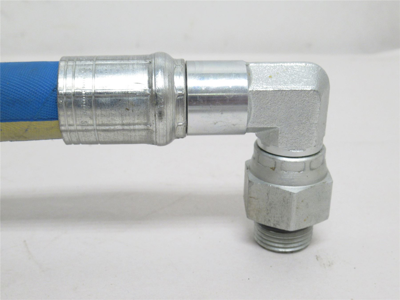 Eaton GH1958J08R6824; Hose; 24" Long; 1/2 BOSS; 90deg x 1/2NPT