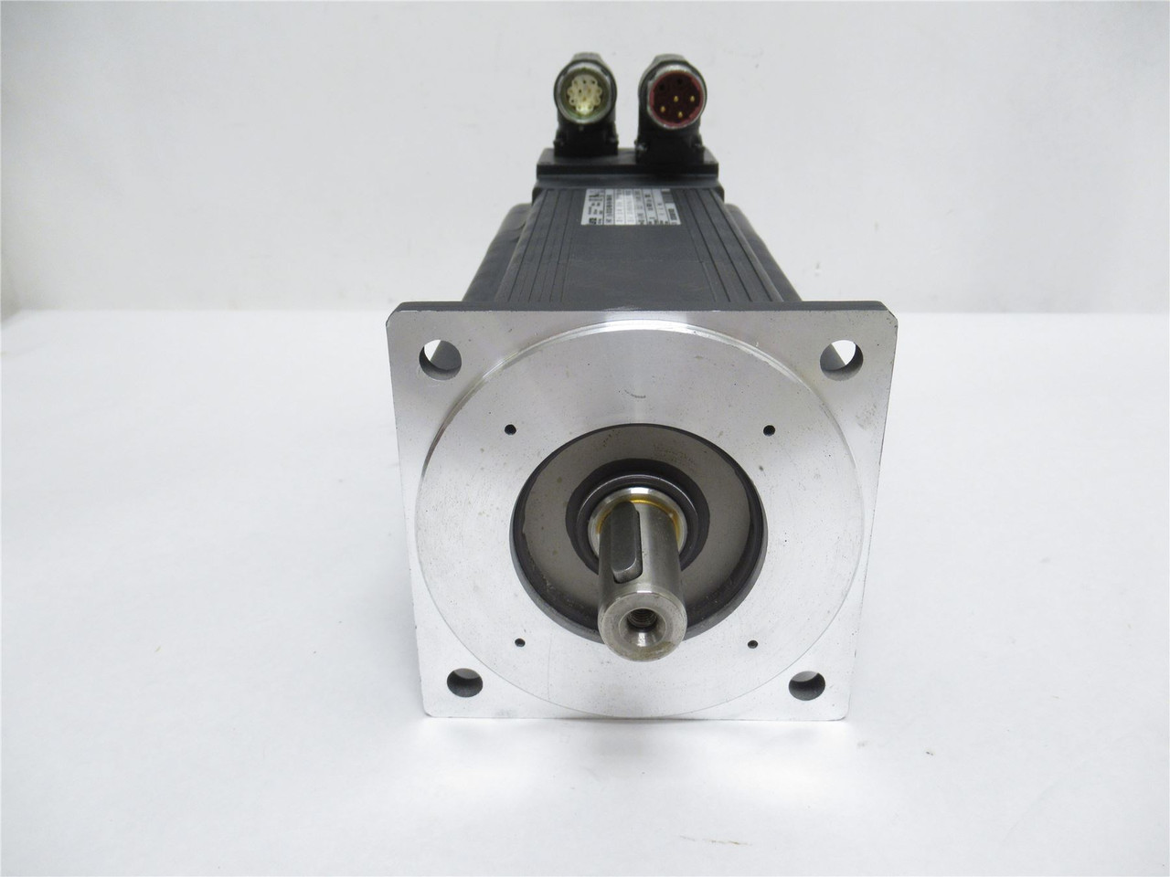 Lenze MCS-12L20-RS0B0-B19N-ST6S00N-R0SU; Servo Motor; 3.76HP