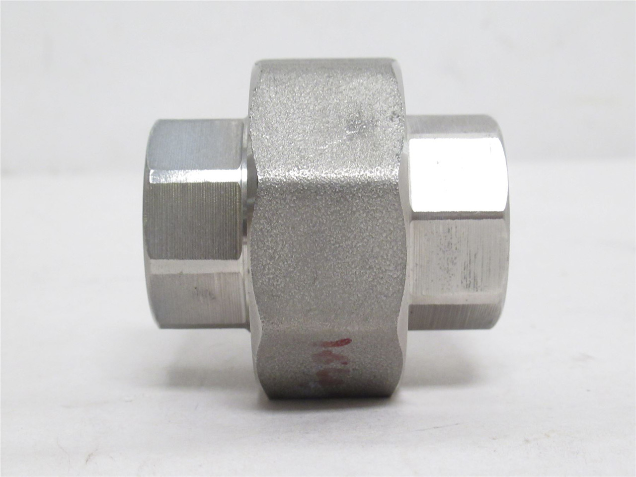 Industry-Std 48UF99; Pipe Union; SS-304; 1/2FNPT; Class: 3000