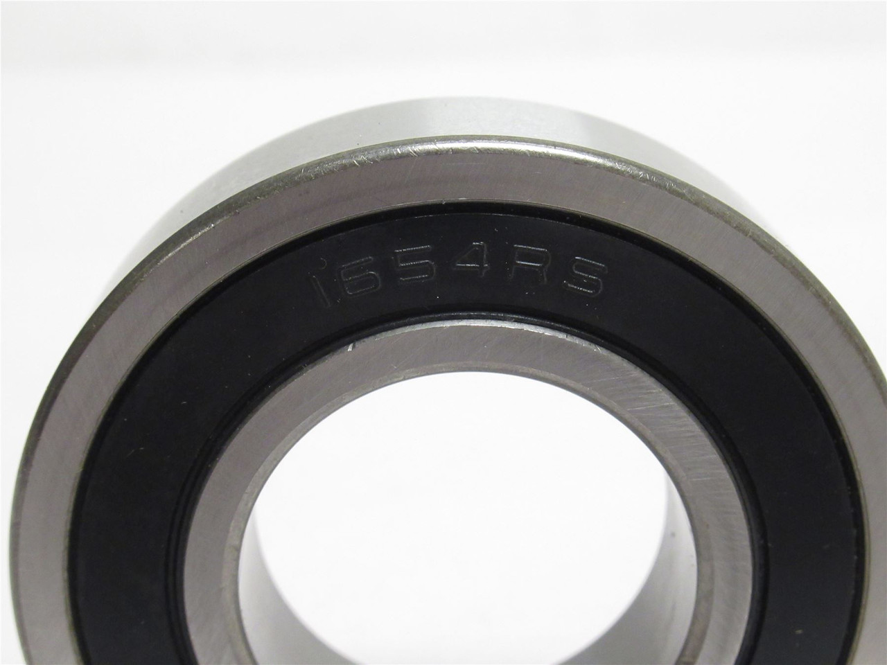 GBC 16542RS; Ball Bearing; 1-1/4"ID x 2-1/2"OD x 5/8" Width