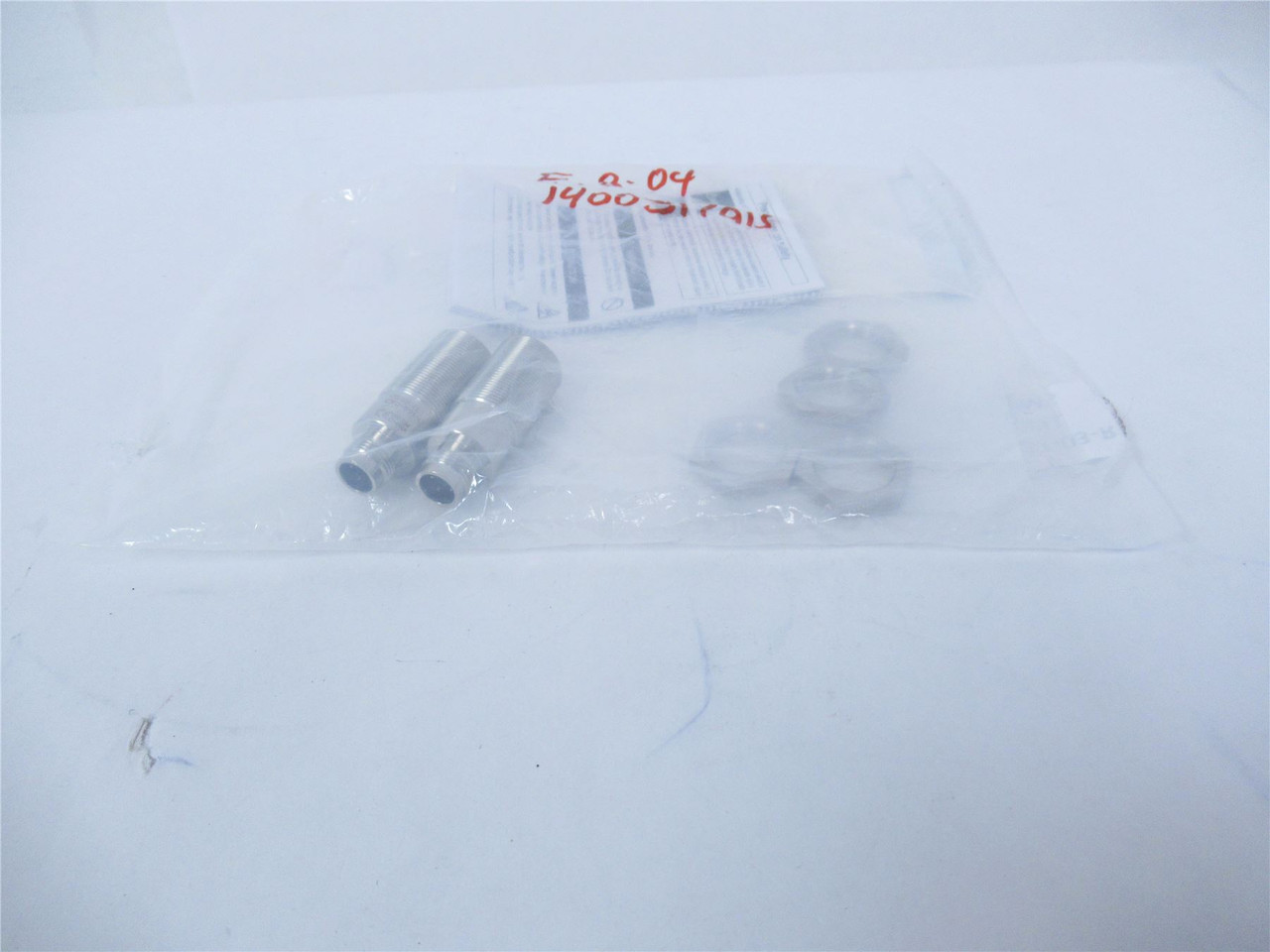 Omron E3FC-TP21; Photo Sensor M18 Axial; SUS Body 20M PNP