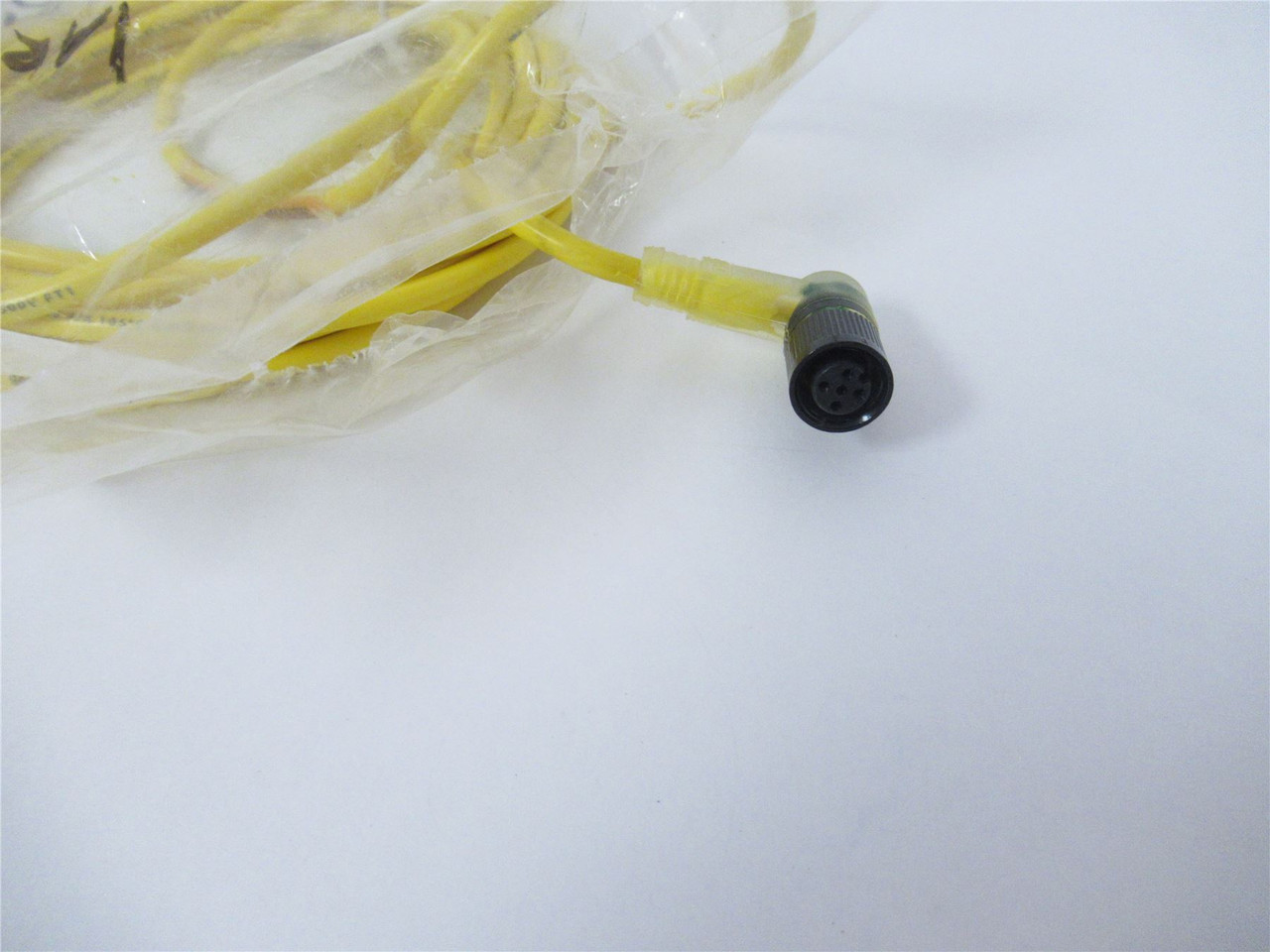 Woodhead  W80310; Cable - 5M; 3 Wire; DC; Right Angle