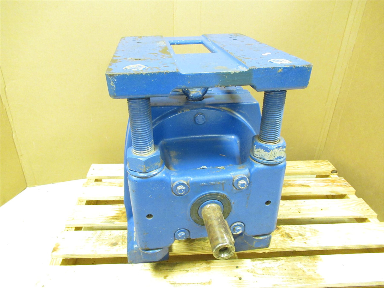 SEW 8502283590404000_; Gear Reducer; 24.9:1 Ratio