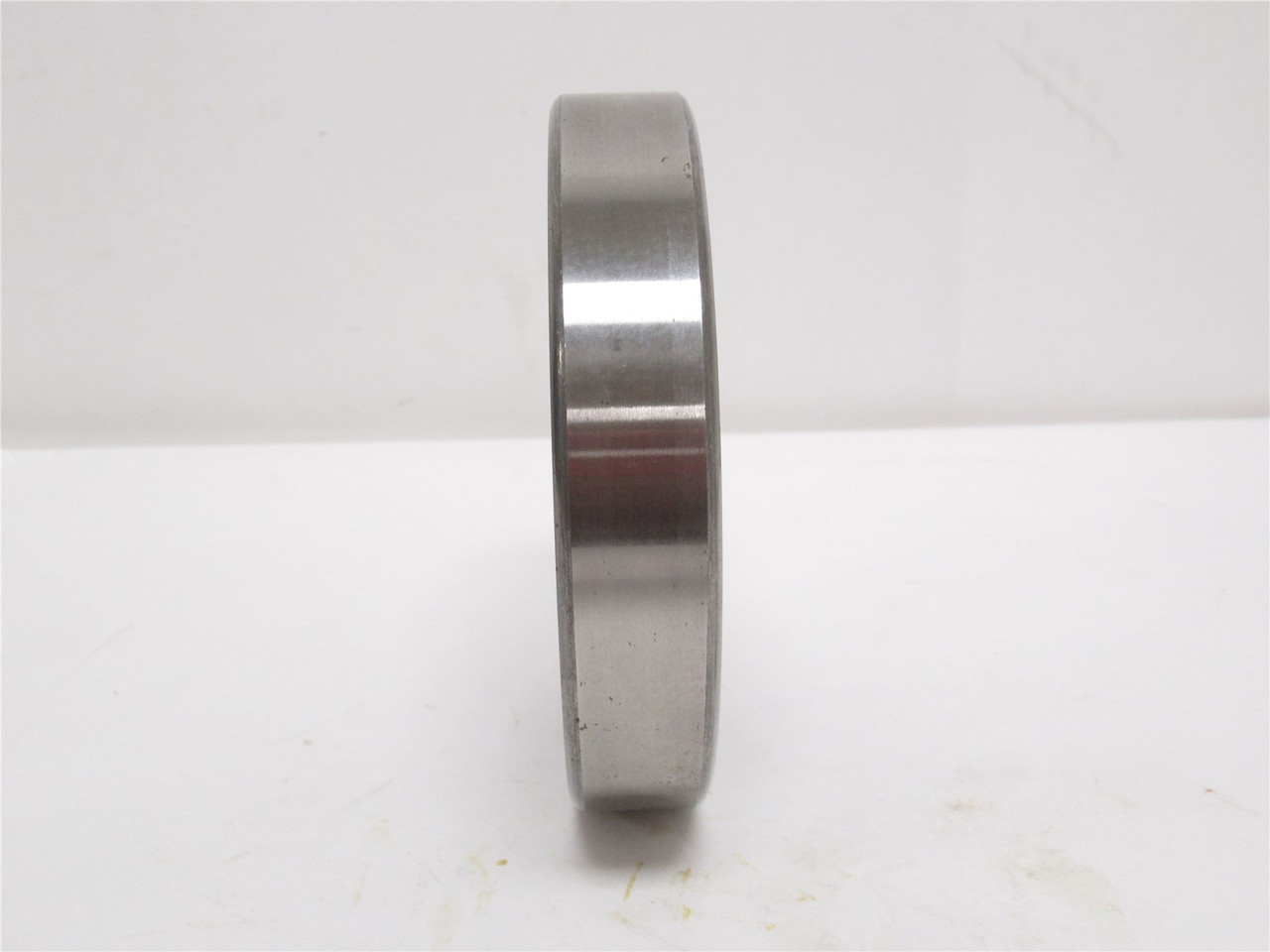 SKF 6216 2RSJEM; Ball Bearing; 80mmID x 140mmOD x 26mm Wide