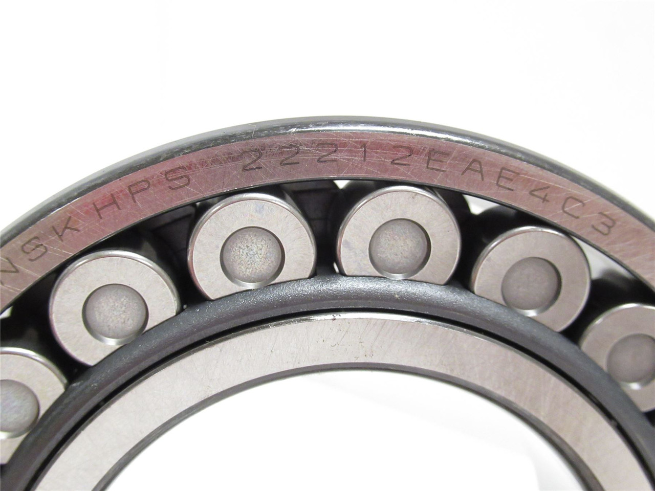 NSK 22212EAE4C3; Spherical Roller Bearing; 60mmID x 110mmOD