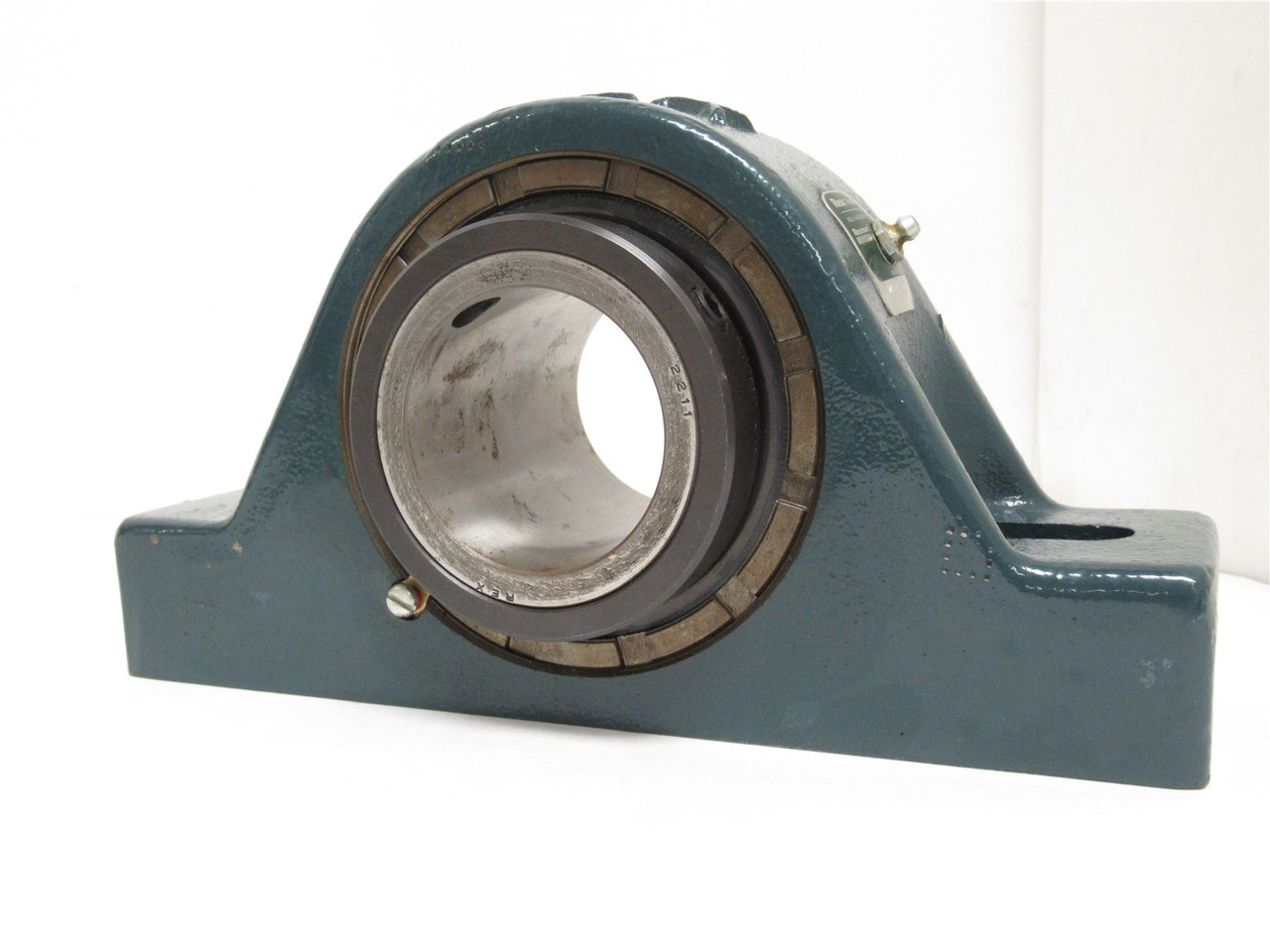 Rexnord MEP2211; Pillow Block Roller Bearing; 2-11/16"ID