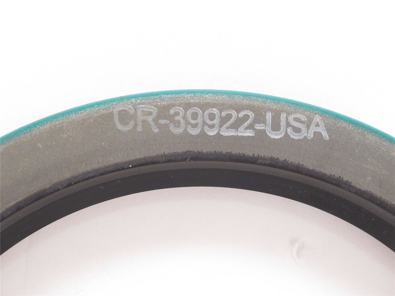 CR 39922; Single Lip Oil Seal; 4"ID x 5"OD x 3/8" Wide