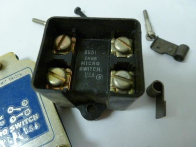 Microswitch 2MN8; Limit switch OT