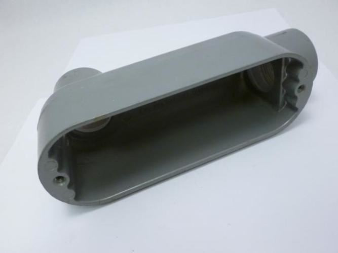 MFG- OLB-4; Pipe Conduit 1-1/2" NPT