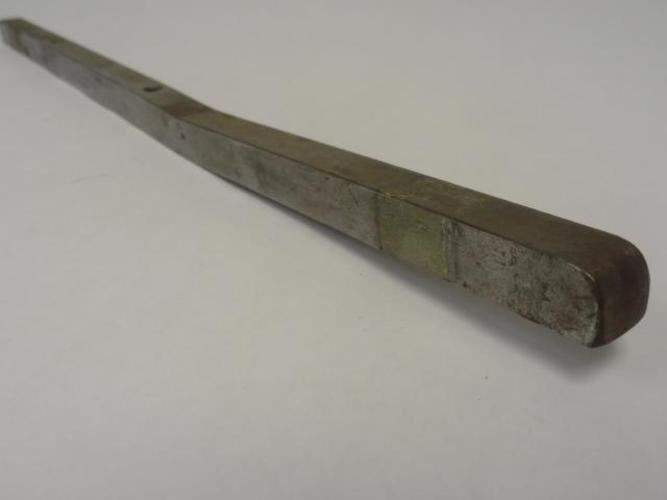 Jones FP91915; Guide; 17" Length