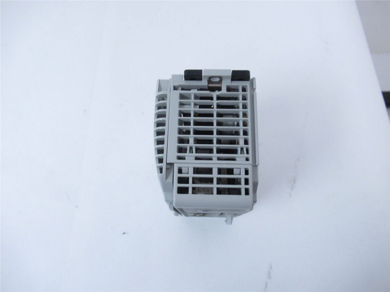 Allen-Bradley 1769-L32E; Compactlogix 16-Point DC I/O Module