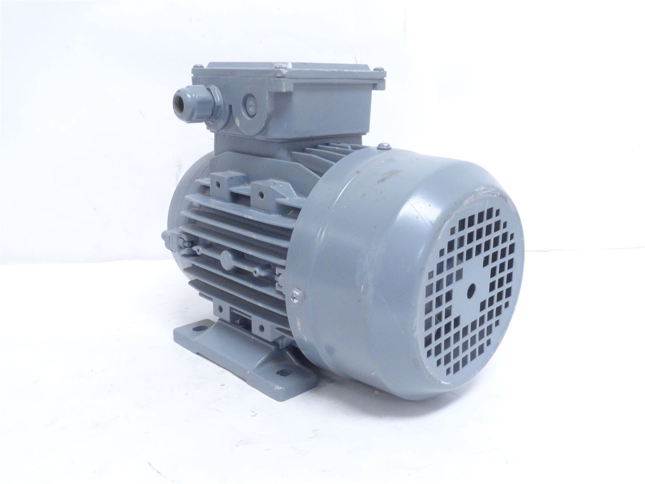 Bege 2BGM-80L2; AC Motor; 1.1kW; 382/575V; 3490RPM; 3PH