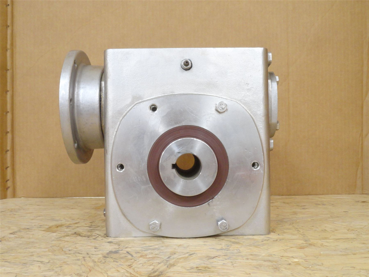 Sterling 37.SDF8L121; Gear Speed Reducer; RA; SS; 80:1 Ratio