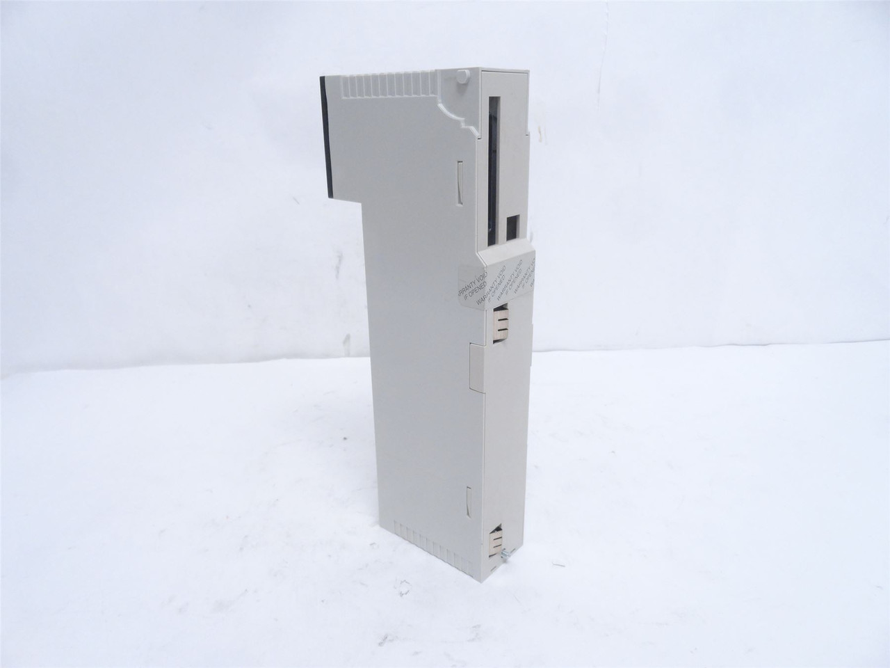 Schneider 140ARI03010; Analog Input Module; 5.1VDC; 200mA