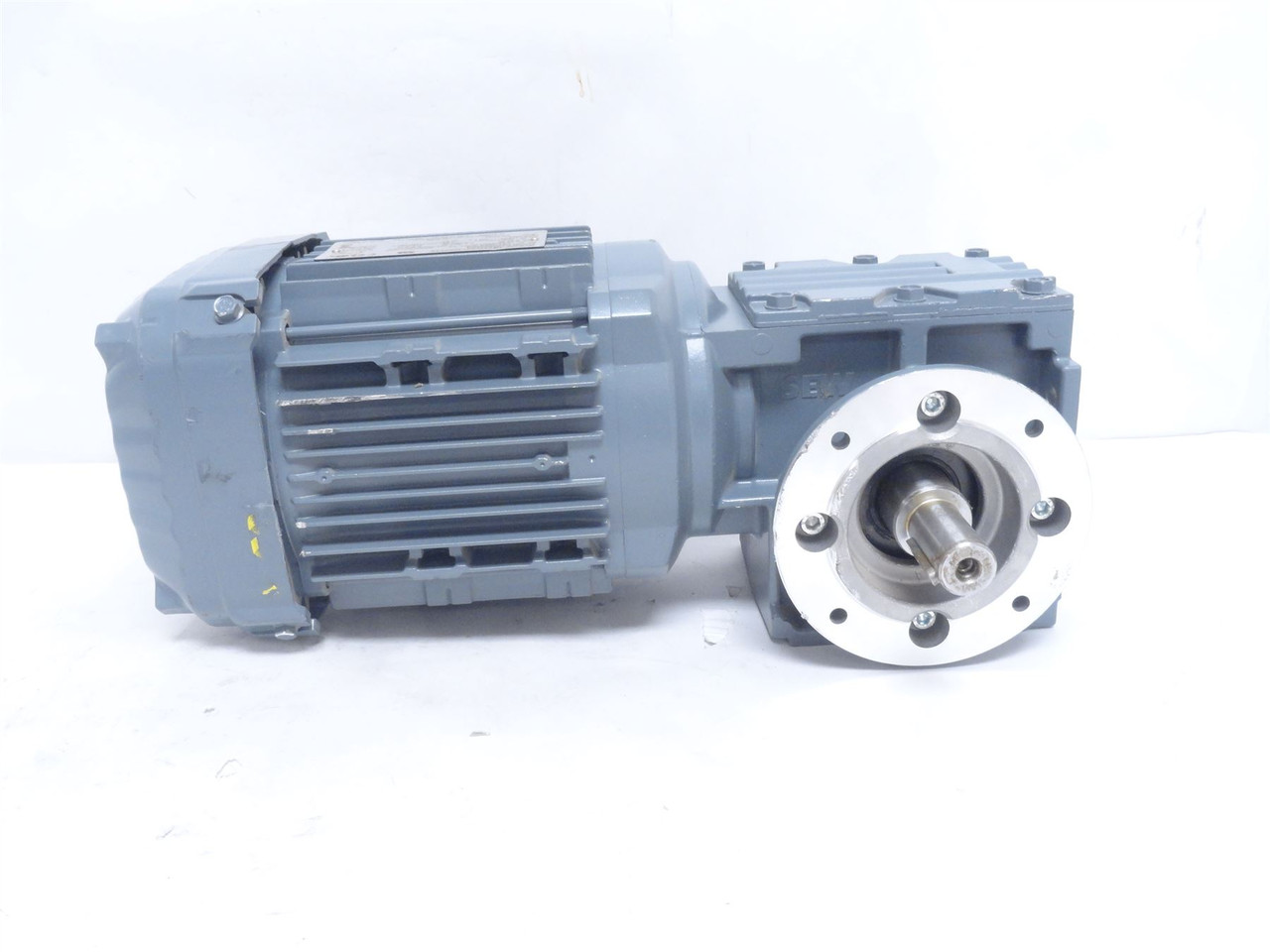 SEW WF30DRN80MK4; AC Gear Motor; 8.2:1 Ratio; 0.55kW 440VAC