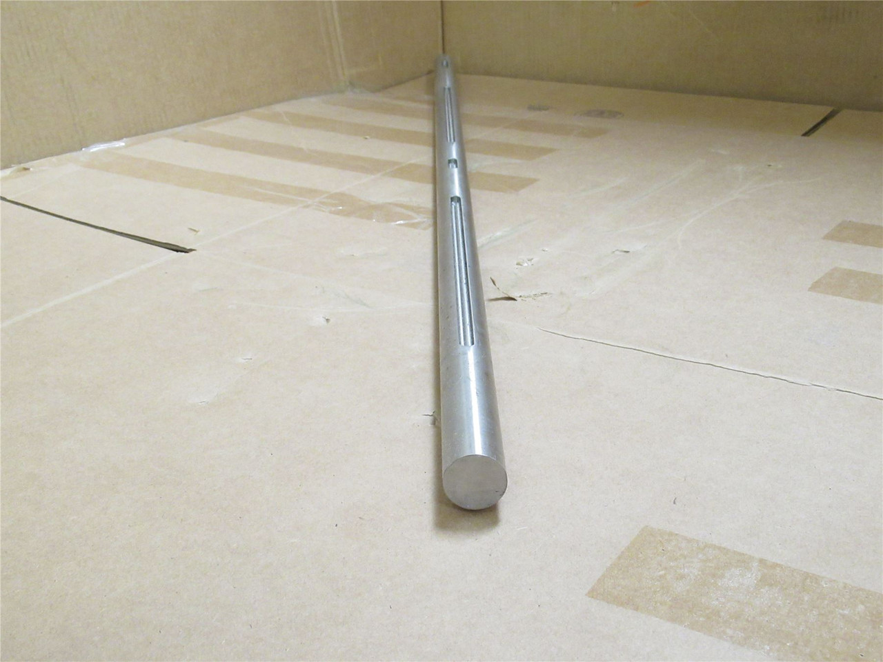 Ossid 34HU8996; Gripper Drive Shaft; SS; 975mm Long x 25mmOD