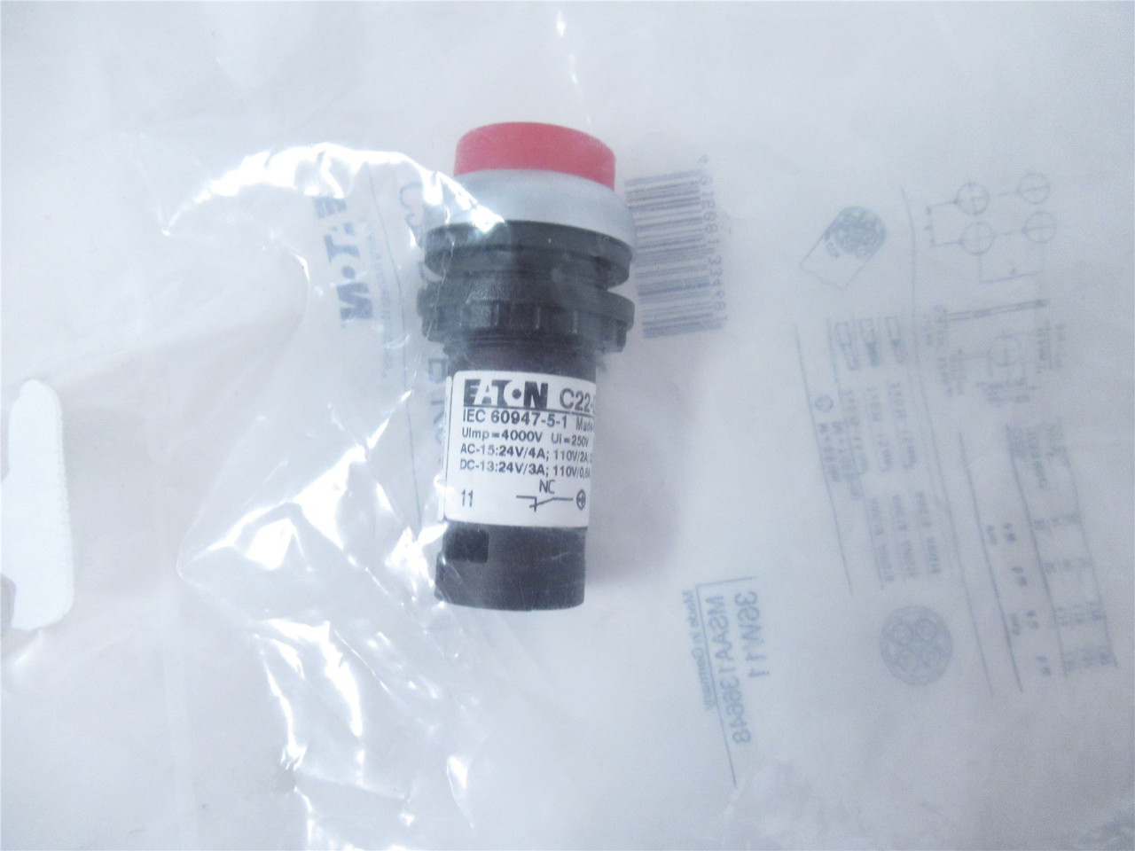 Eaton C22-DLH-R-K01-120; Puttbutton-Illuminated;Extended Red