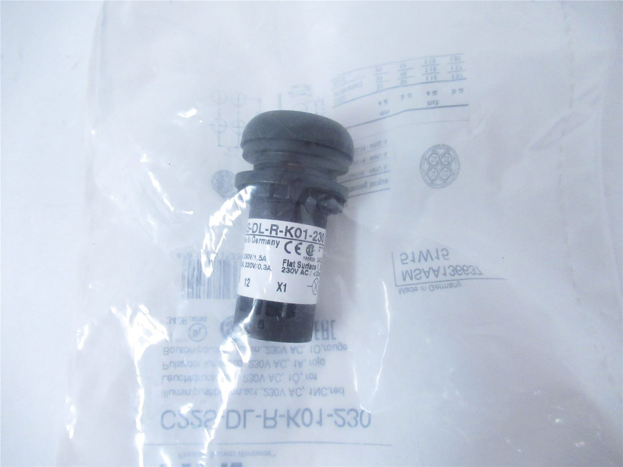 Eaton C22S-DL-R-K01-230; Pushbutton-Illuminted LED; Red