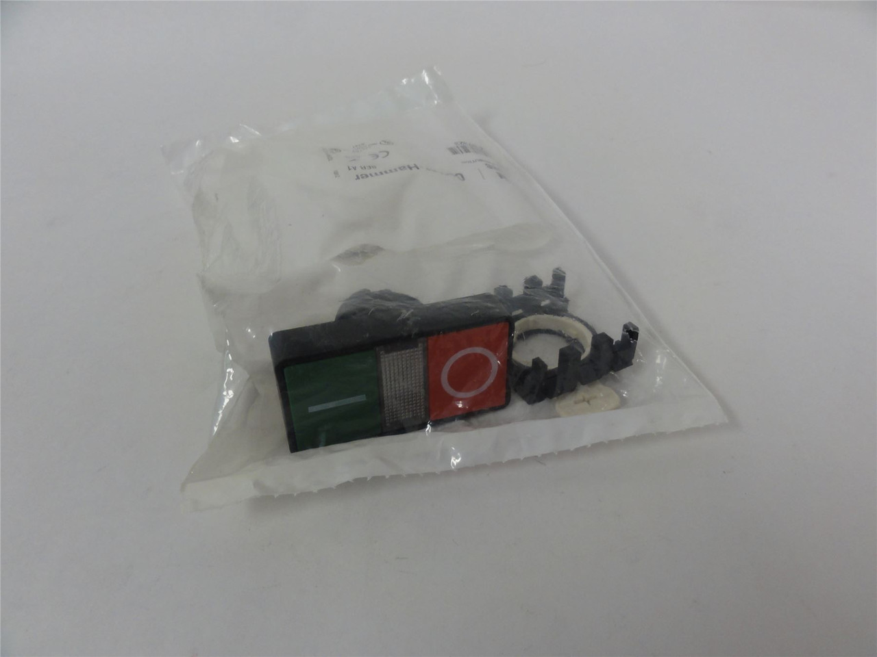 Eaton E22DB1B20; Double Headed Push Button - Illuminated