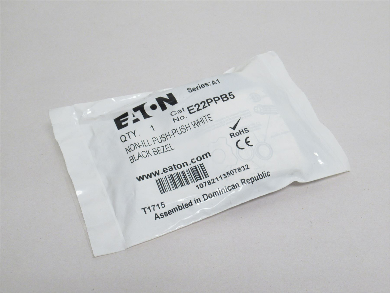 Eaton E22PPB5; Non-Illuminated Push-Button; Actuator; White