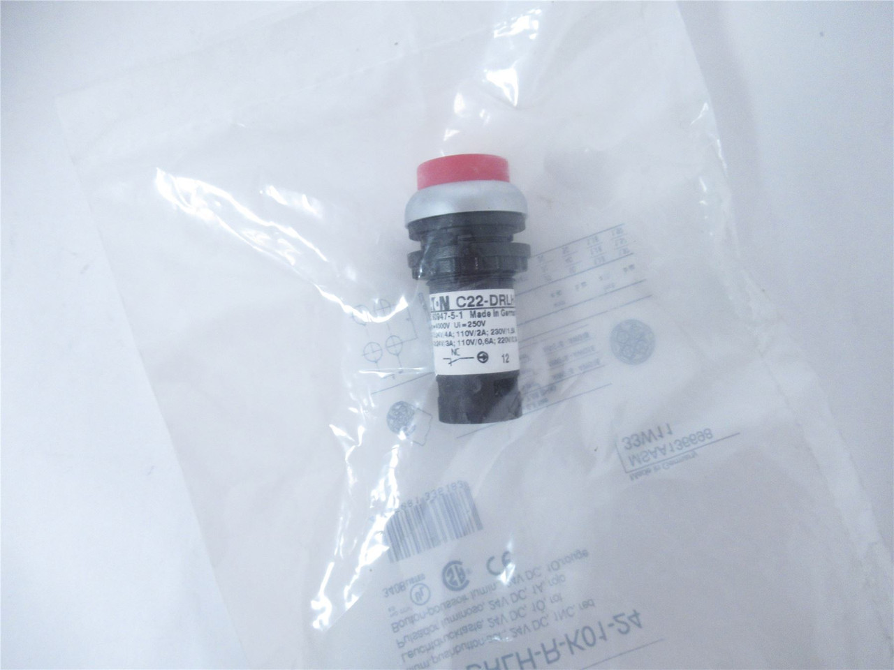 Eaton C22-DRLH-R-K01-24; Pushbutton- Illuminated; Red