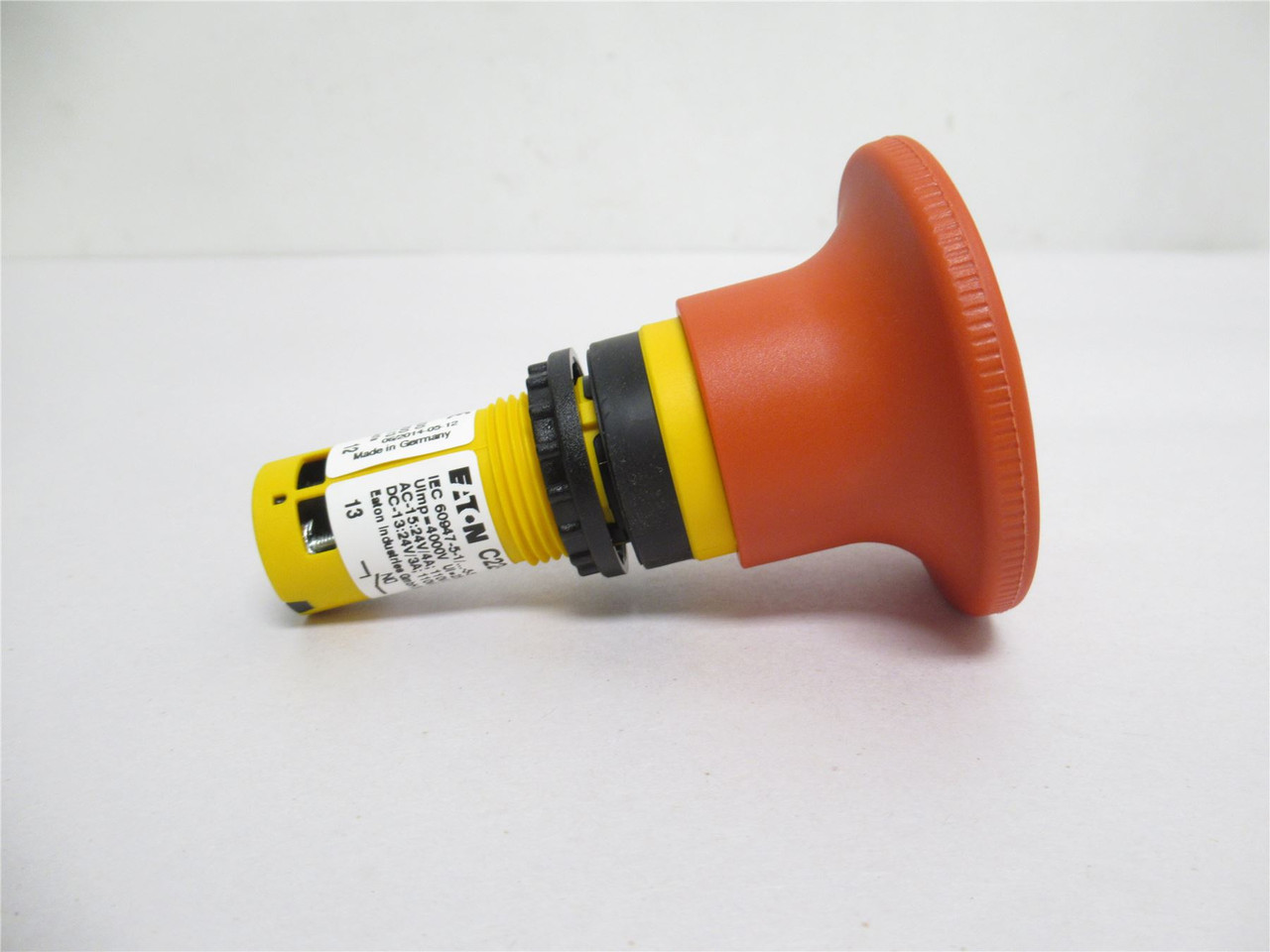 Eaton C22-PVS60P-RS-K11; Push Release Keylock Switch; SPST-NO