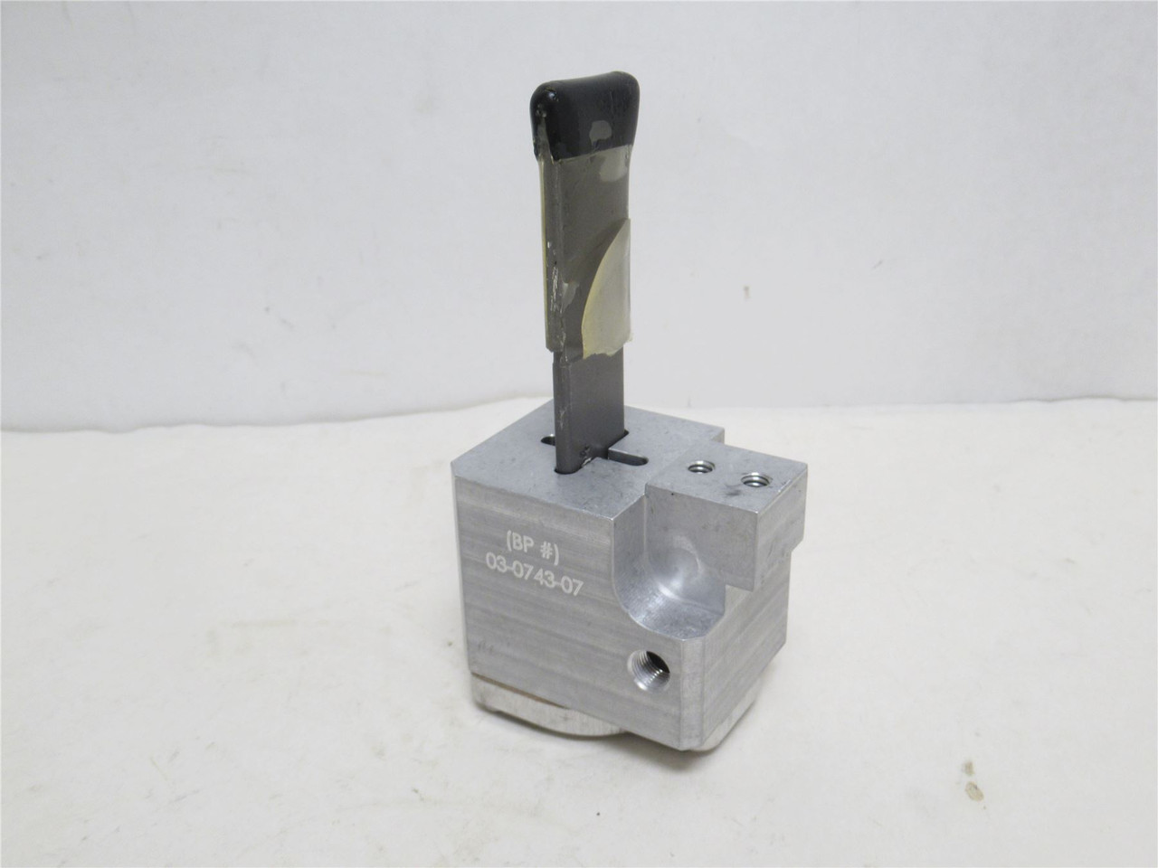 Tipper Tie 740; Cut-Off Knife Assembly