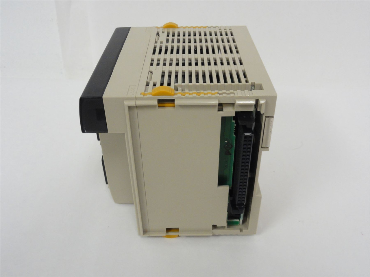 Omron CQM1-CPU43-EV1; CPU Machine Control -W/16 Point Input; 24 VDC