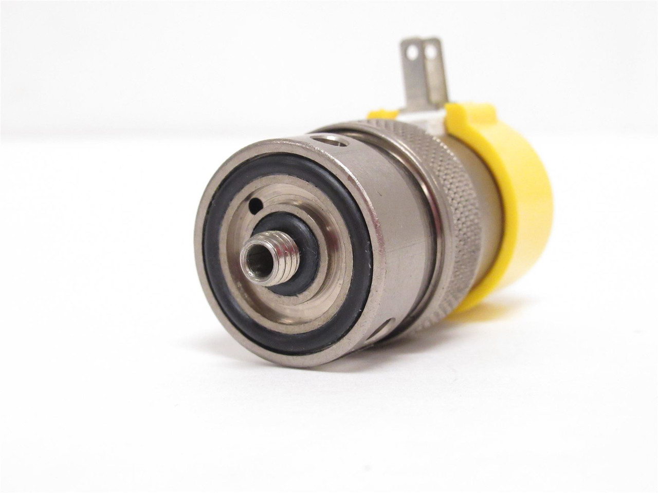 Clippard CS-3347; Manifold Mount Valve w/Threaded Top Port