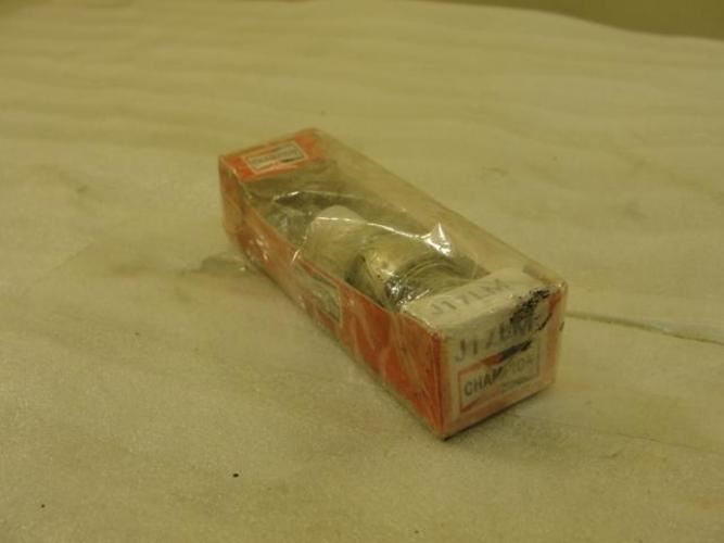 Champion J17LM; Spark Plug