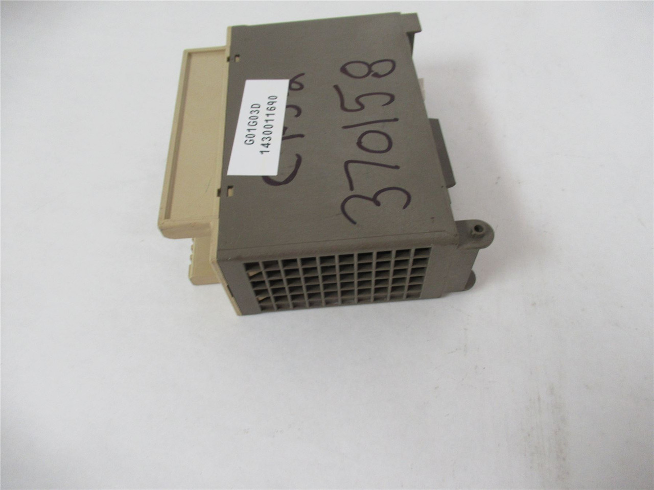 Siemens 6ES5482-8MA13; Digital Module   24 VDC  0.5 AMP