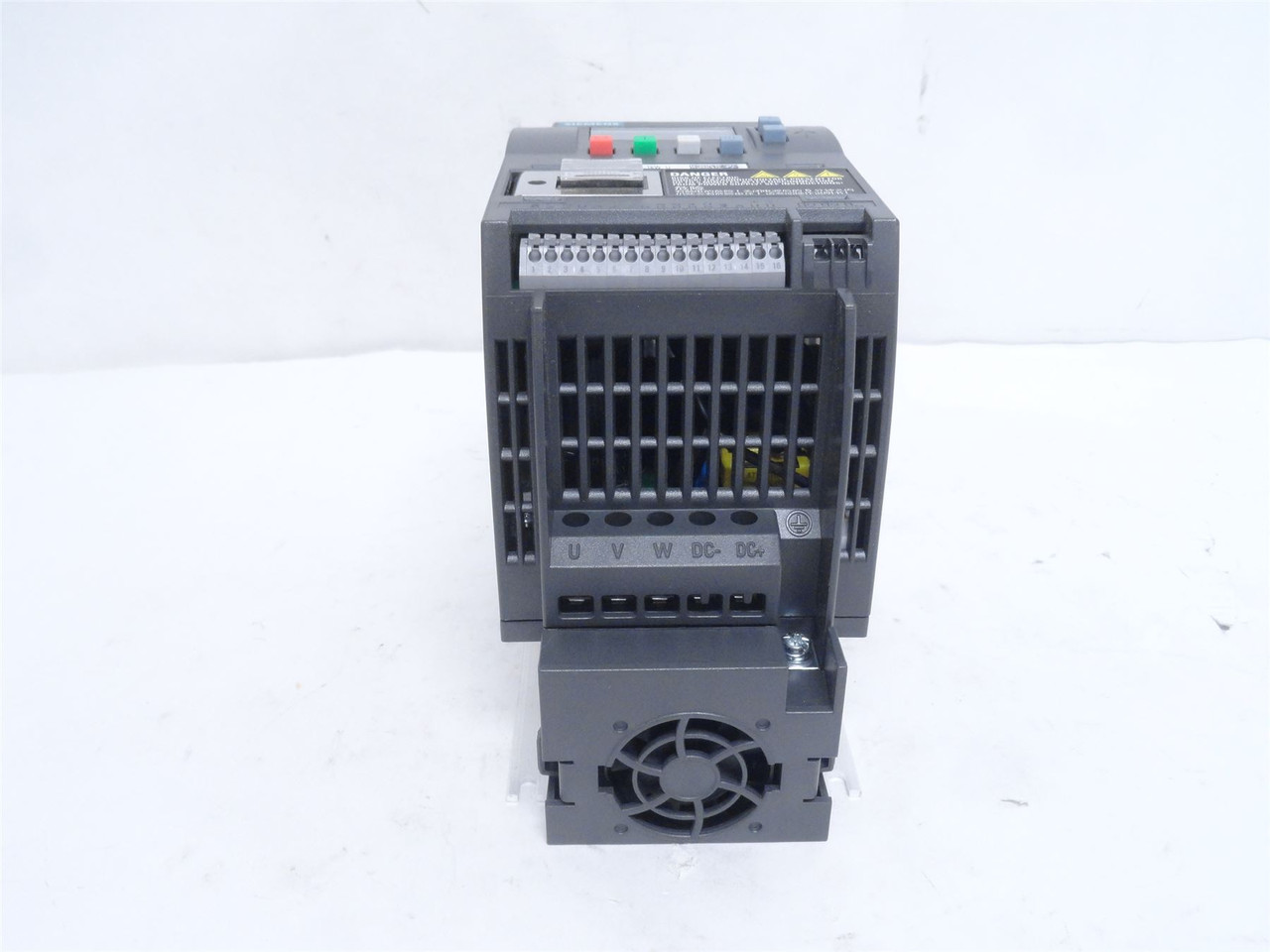 Siemens 6SL3210-5BE21-1UV0; AC Drive 1-1/2HP; 480VAC 3PH