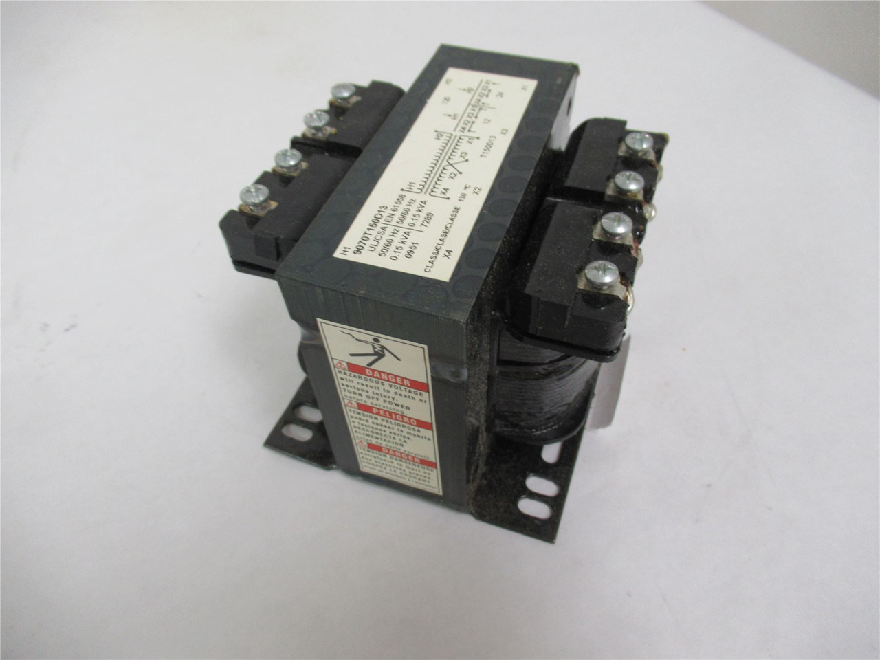 Square D 9070T150D13; Transformer 150VA Prim:120V Sec:12/24V