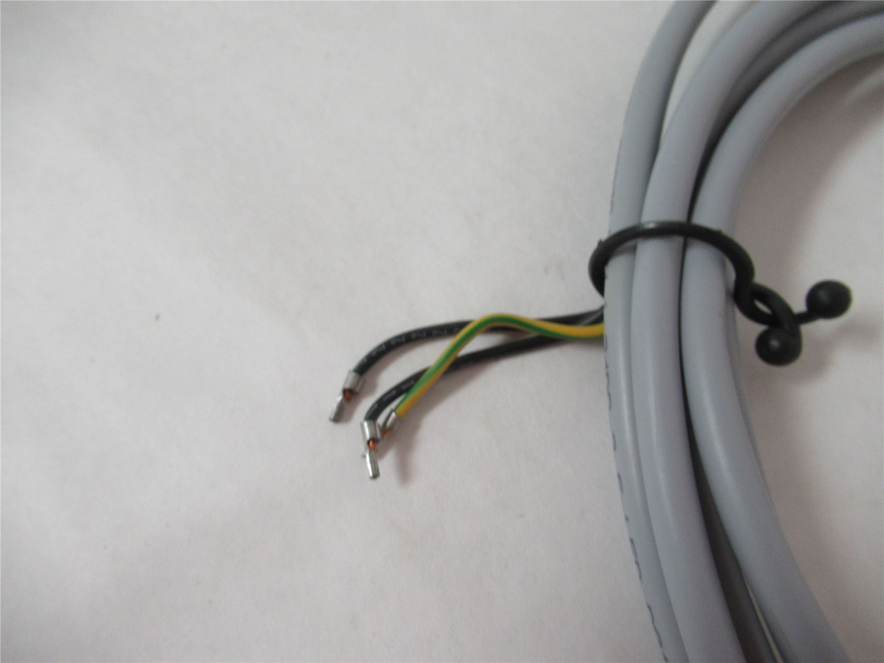 Festo 30939; Plug Socket with Cable KMV-1-24DC-2;5-LED