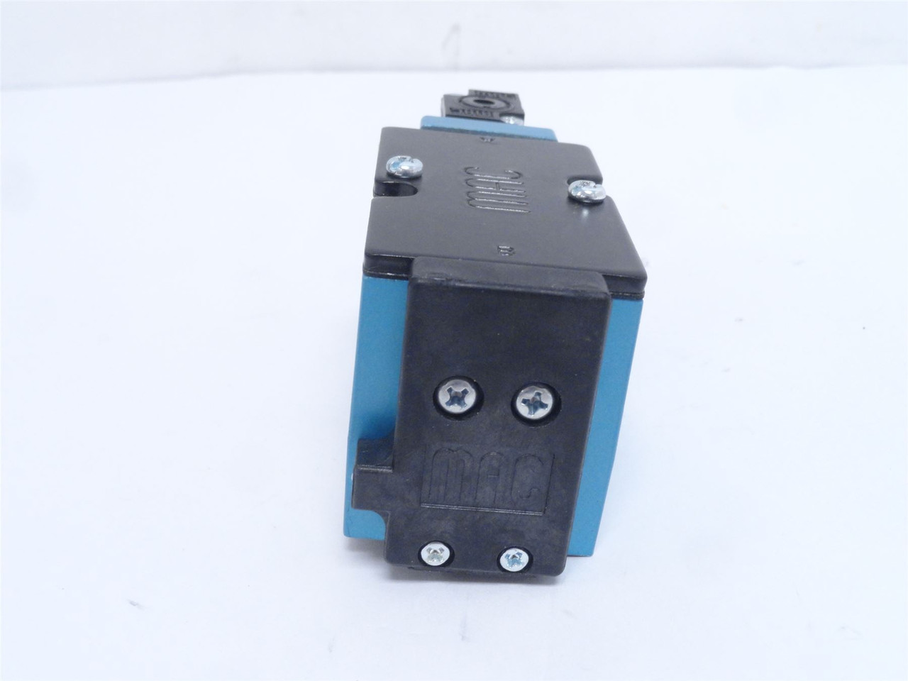 MAC 82A-AD-000-TU-DFFP-1DK; Solenoid Valve; 0-150PSI; 24VDC