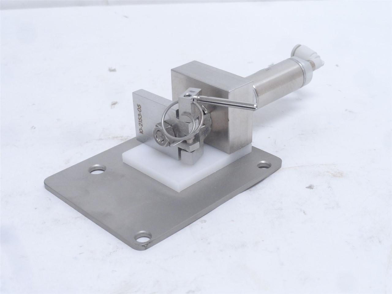 Tipper Tie 657; Left Hand Pusher Assembly