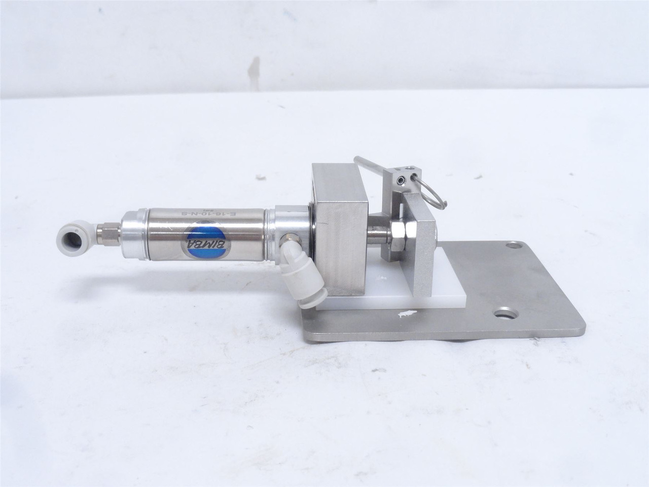 Tipper Tie 657; Left Hand Pusher Assembly