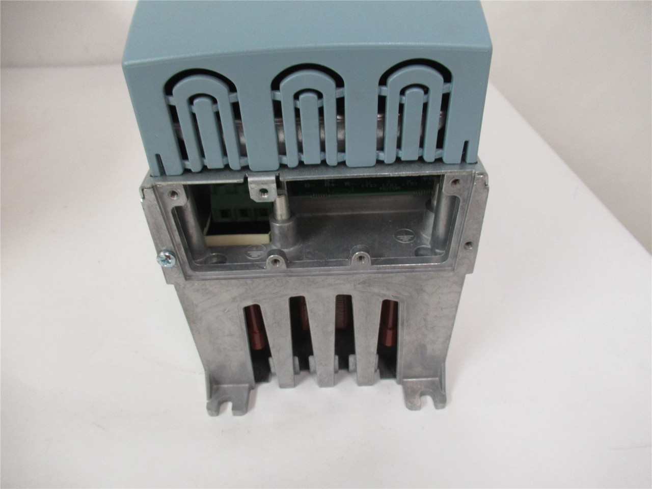 Danfoss Vacon NXL00035-C2H1SSS; AC Drive 1.5HP 480VAC 3P