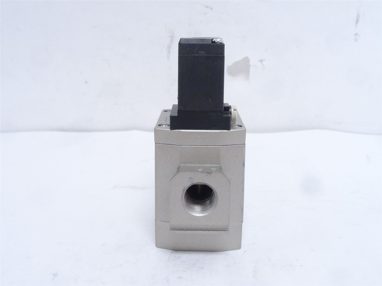 SMC EAV3000-F03-5DZB-Q; Soft Start Valve; 1MPa; 24VDC; 3/8NPT