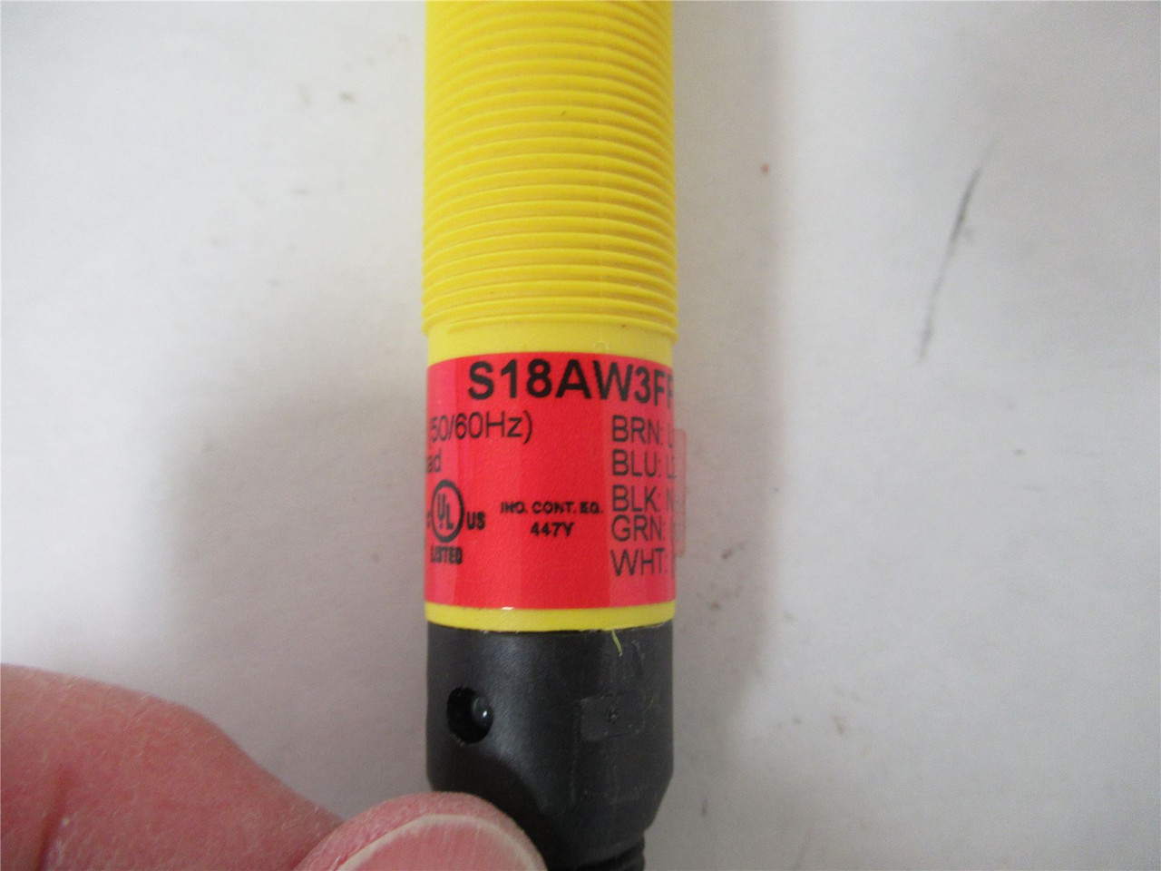 Banner S18AW3FF50Q; Photo Sensor Range 50 mm Input 20-250 Vac