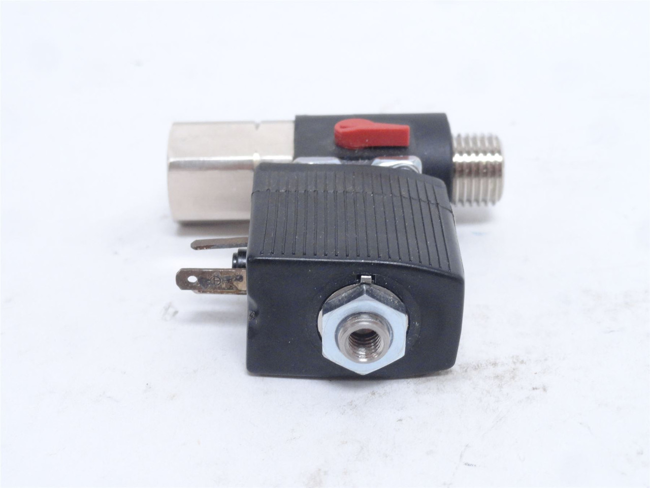 Burkert 428565; Solenoid Valve; 1/4" Ports; 145PSI; 24VDC