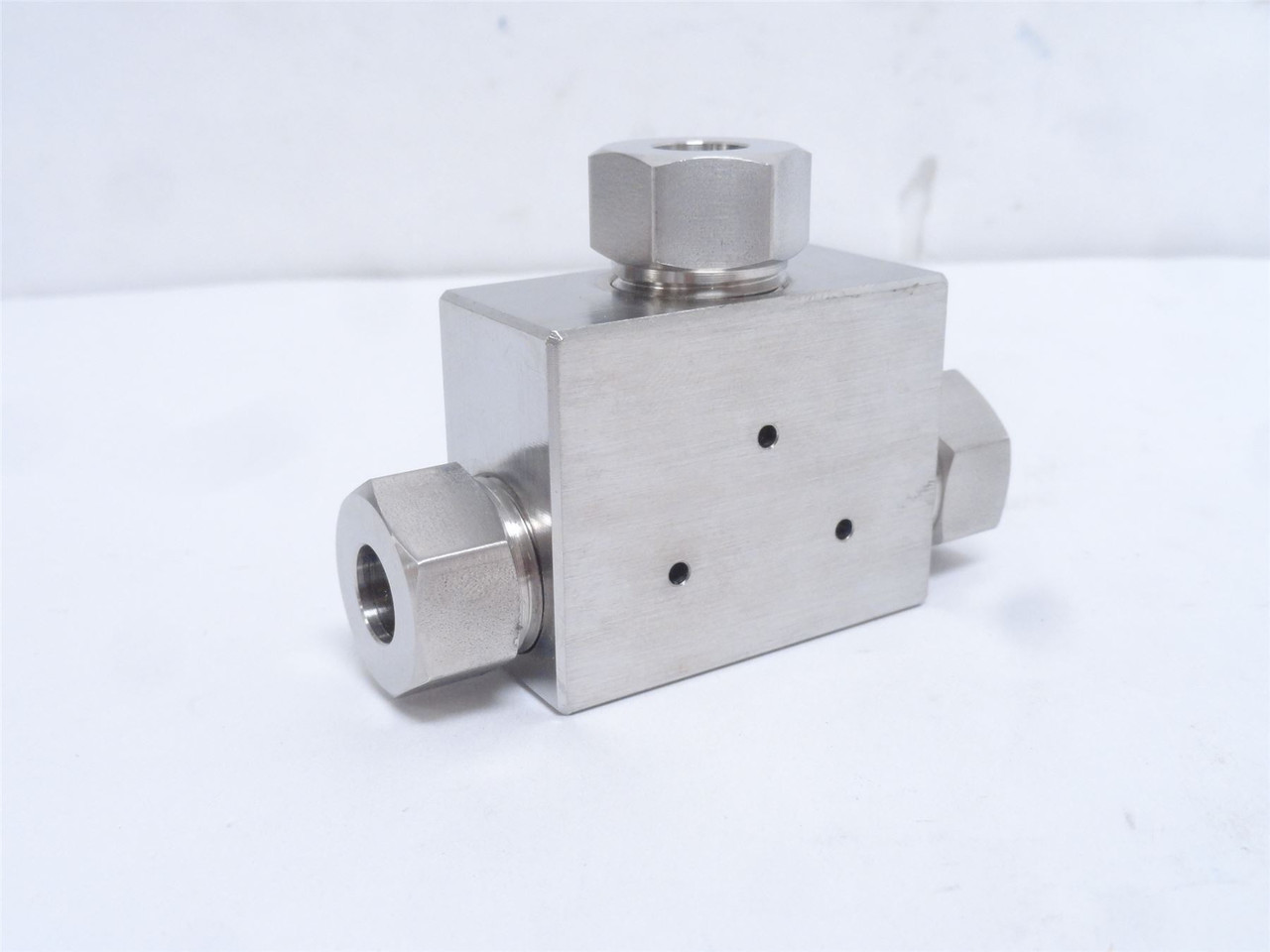 JBT 30-0017; High Pressure Needle Valve; SS; 66K PSI; 3/8"