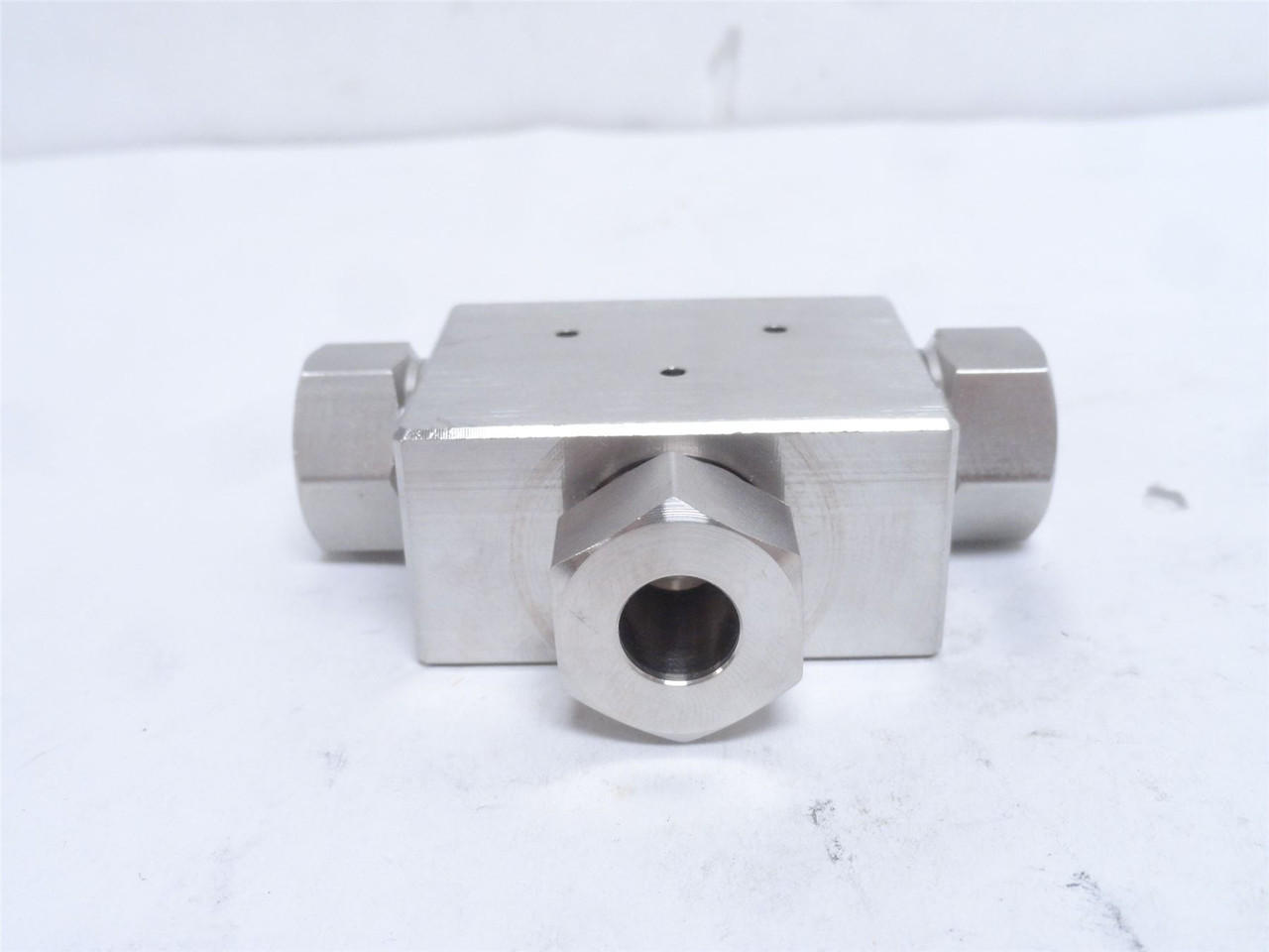 JBT 30-0017; High Pressure Needle Valve; SS; 66K PSI; 3/8"