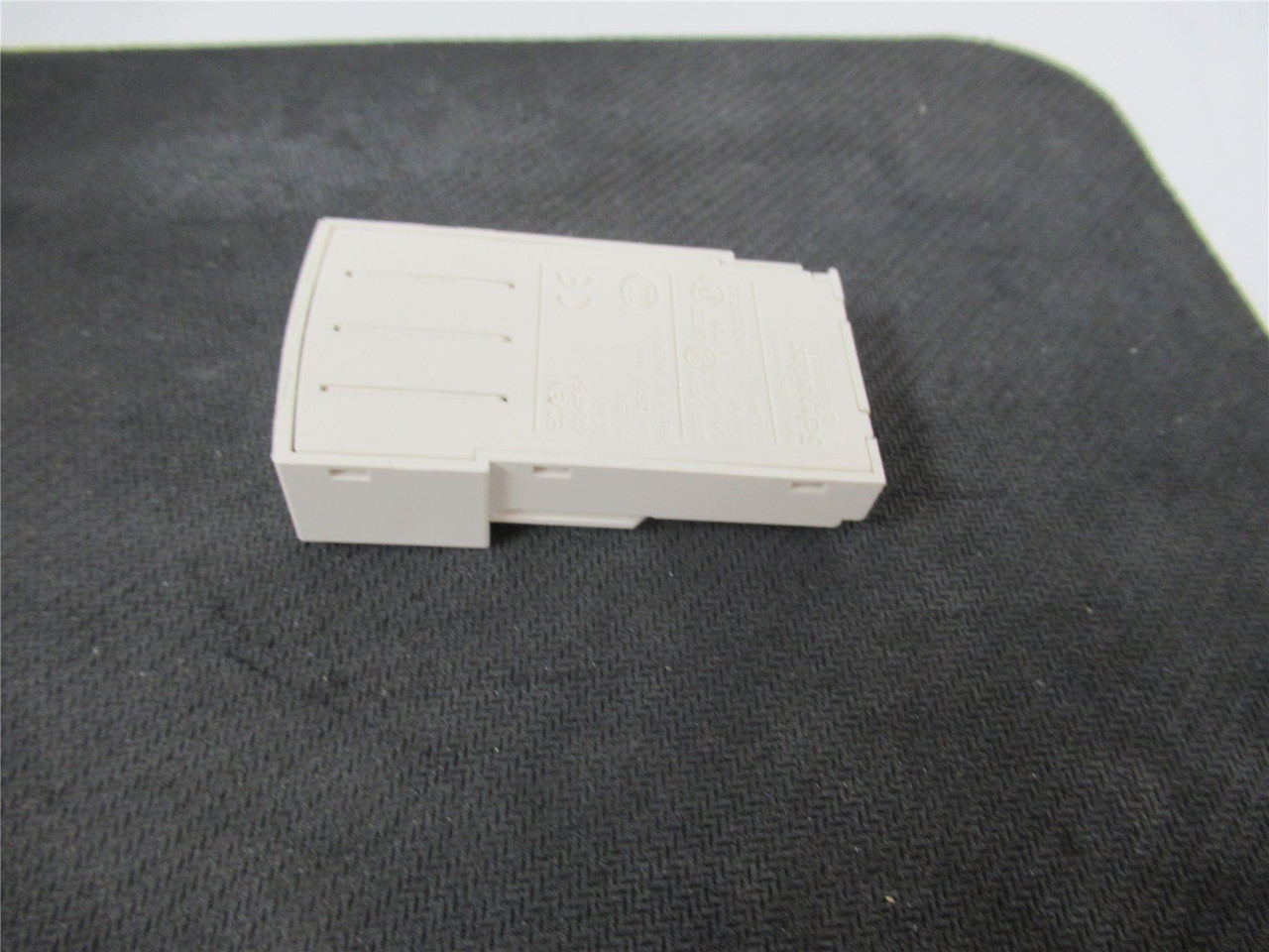 Schneider LUA1C20; Auxilary Contact 2.5A 2 NO DIN Rail Mount