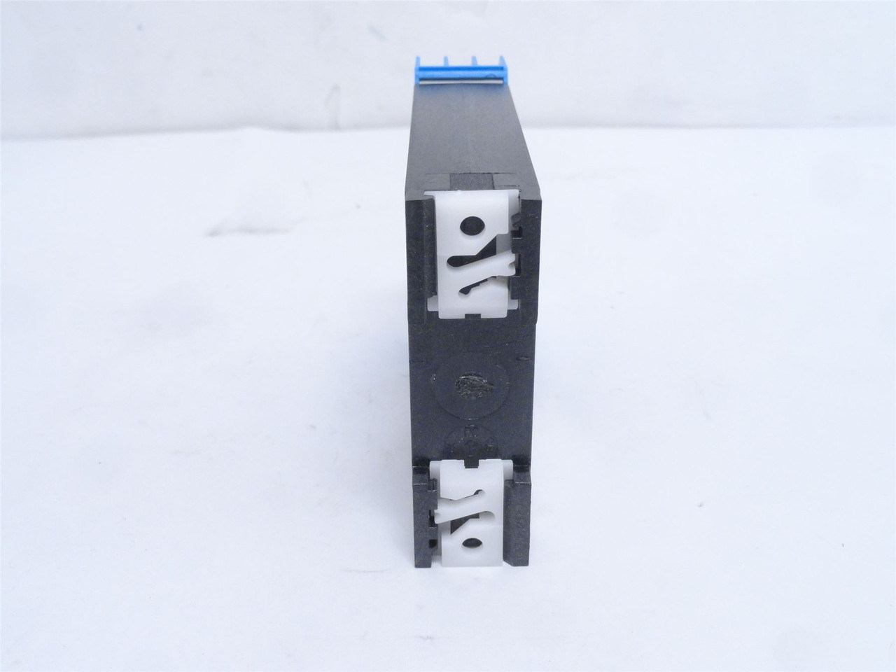 Duelco NST-3.2; Emergency Stop Relay; 240VAC/24VDC