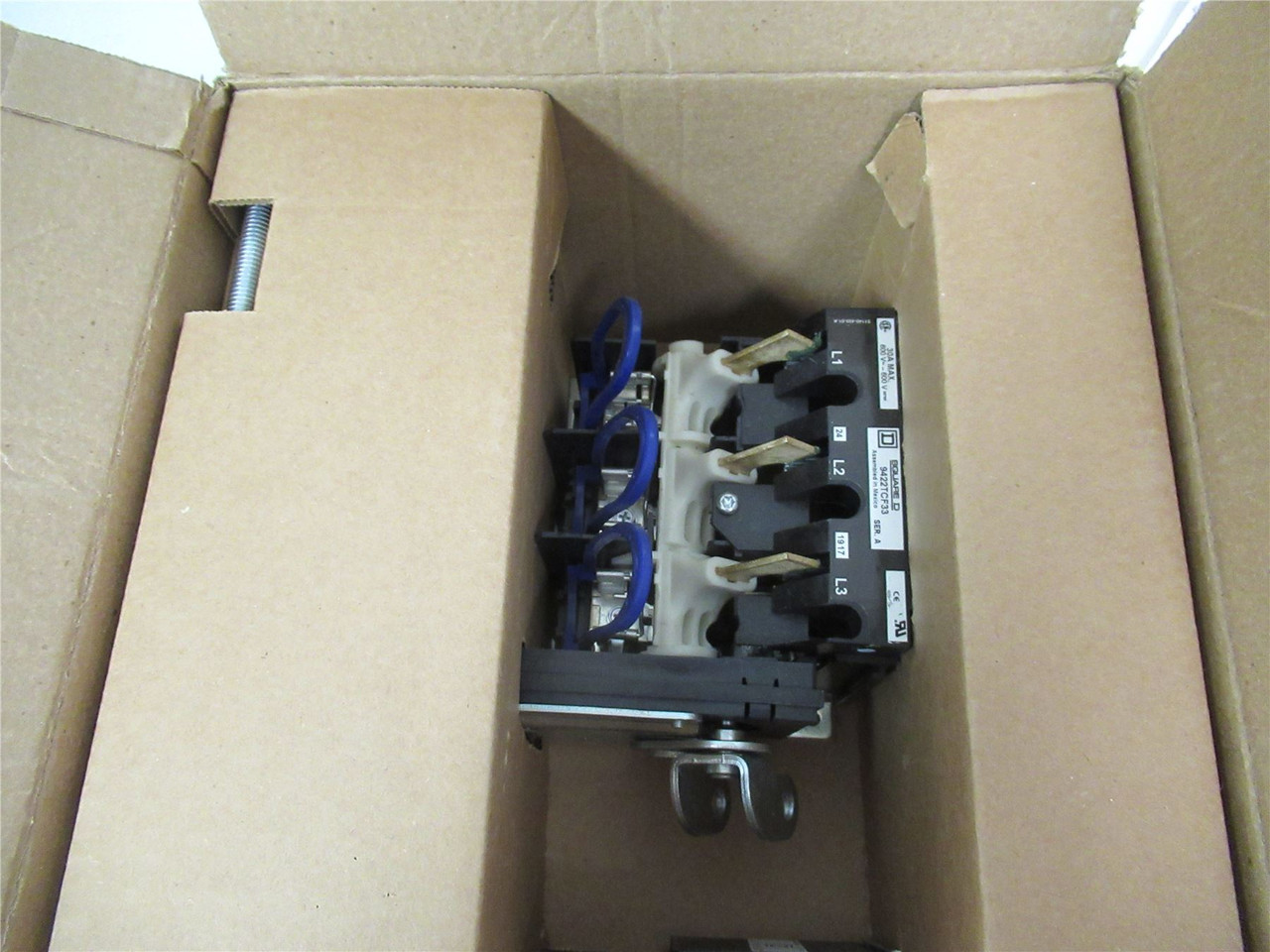 Square D 9422TCF33; Disconnect Switch 600VAC 30A 3-pole Nema