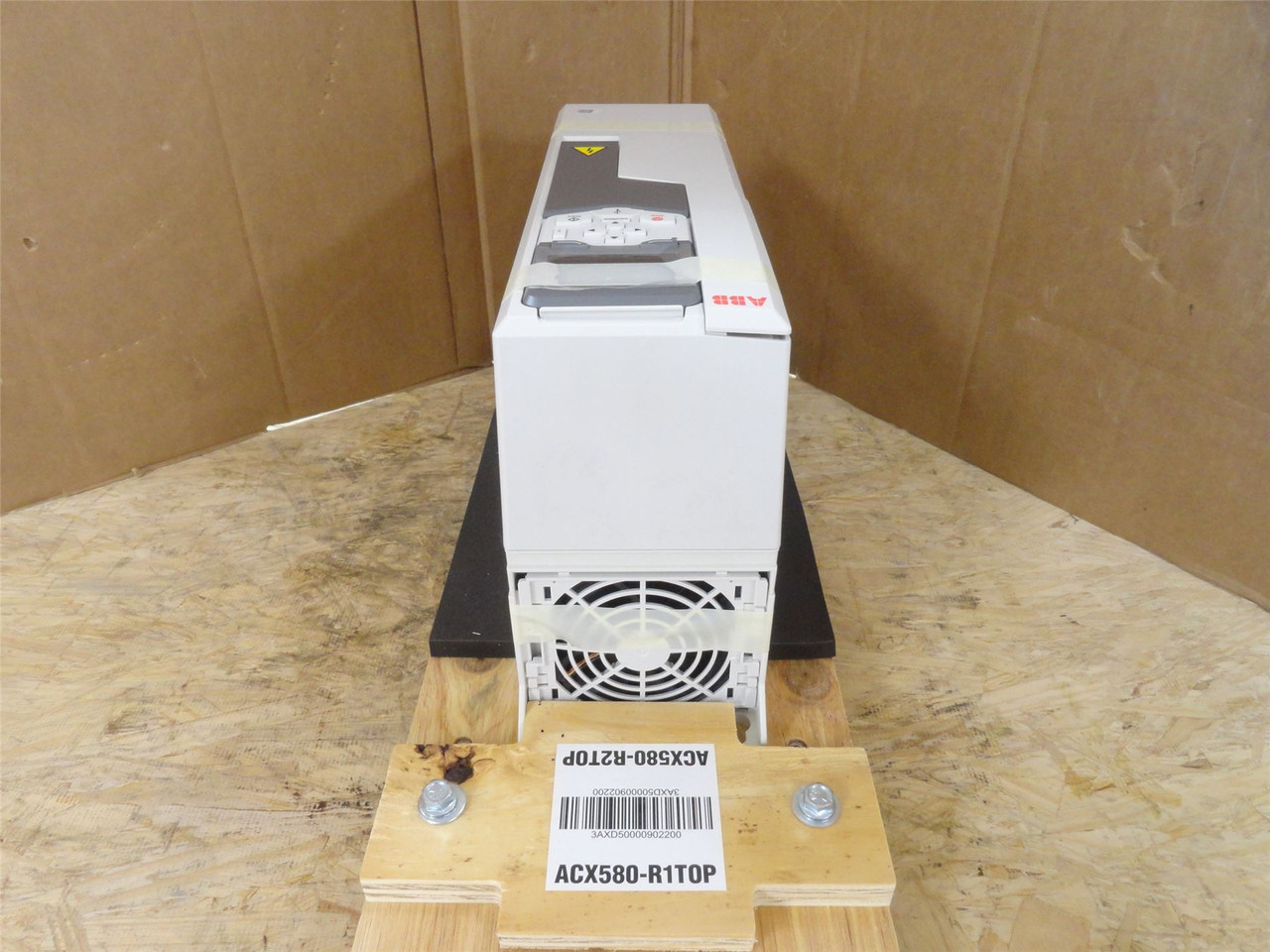 ABB ACS580-01-023A-4; AC Drive 11kw/15HP 480VAC 23A