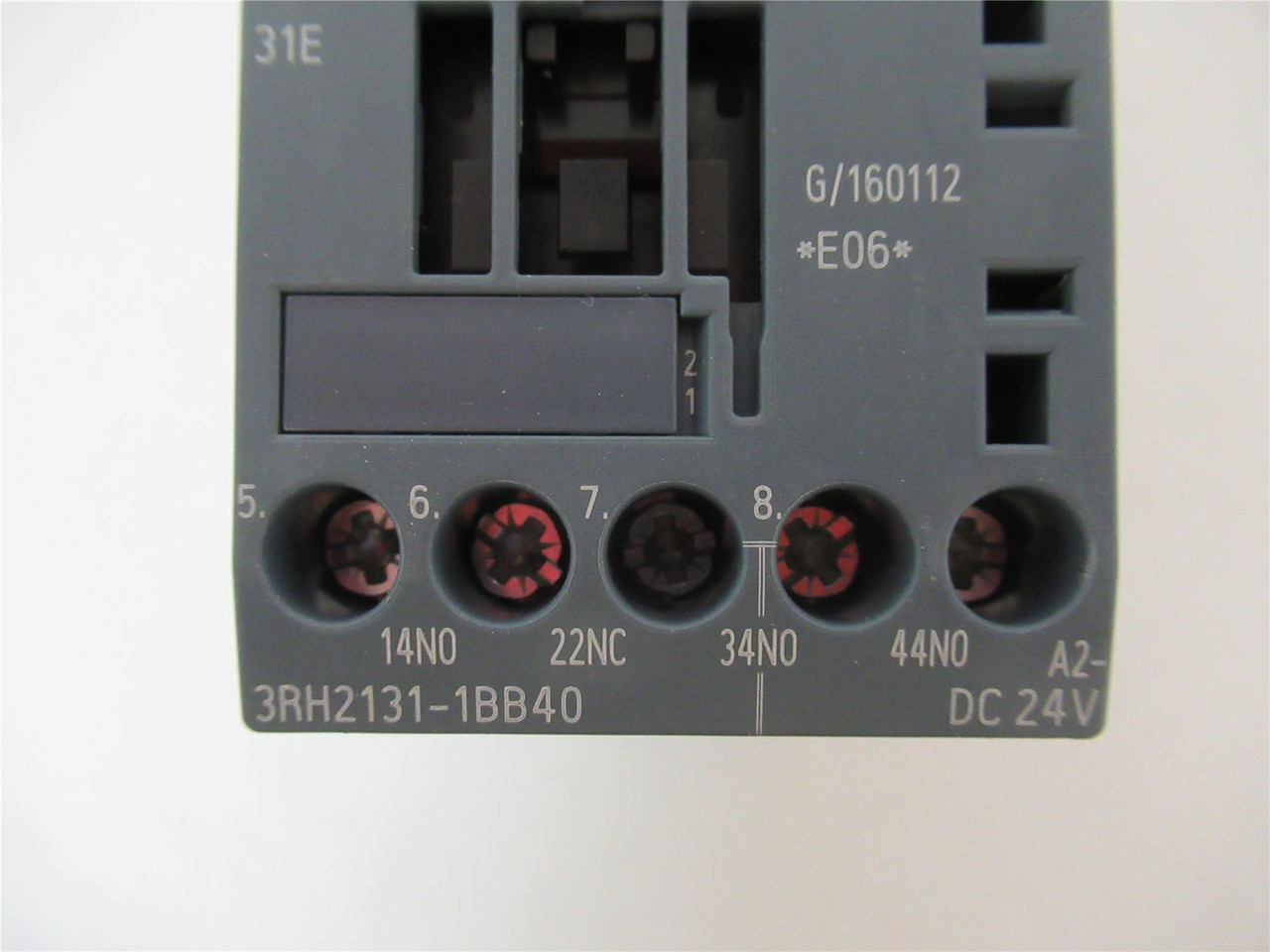 Siemens 3RH2131-1BB40; Control Relay 3 NO + 1 NC 24 V DC