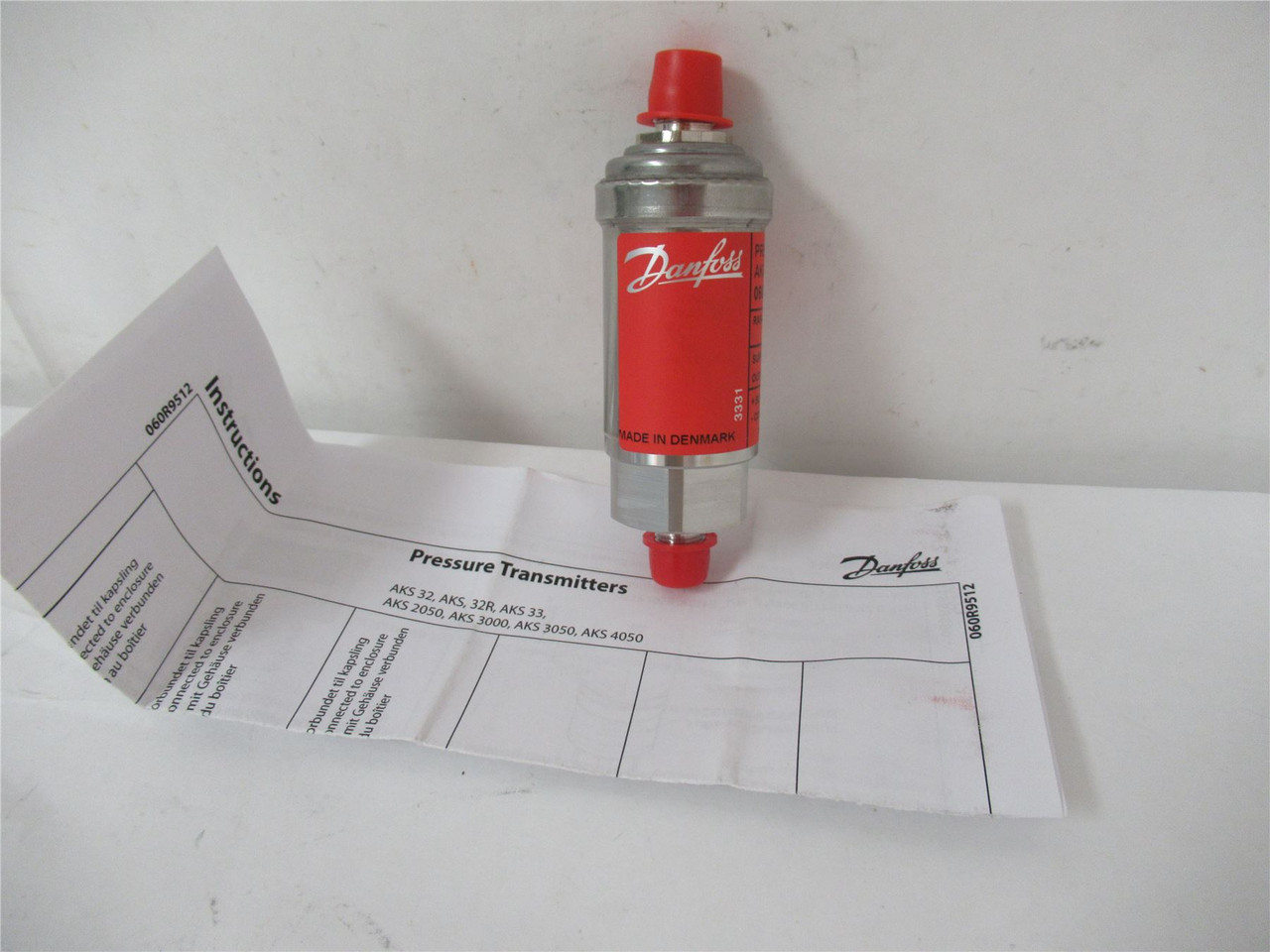 Danfoss AKS33060G5655;  Pressure Sensor 1/8NPT 0-414.5psi