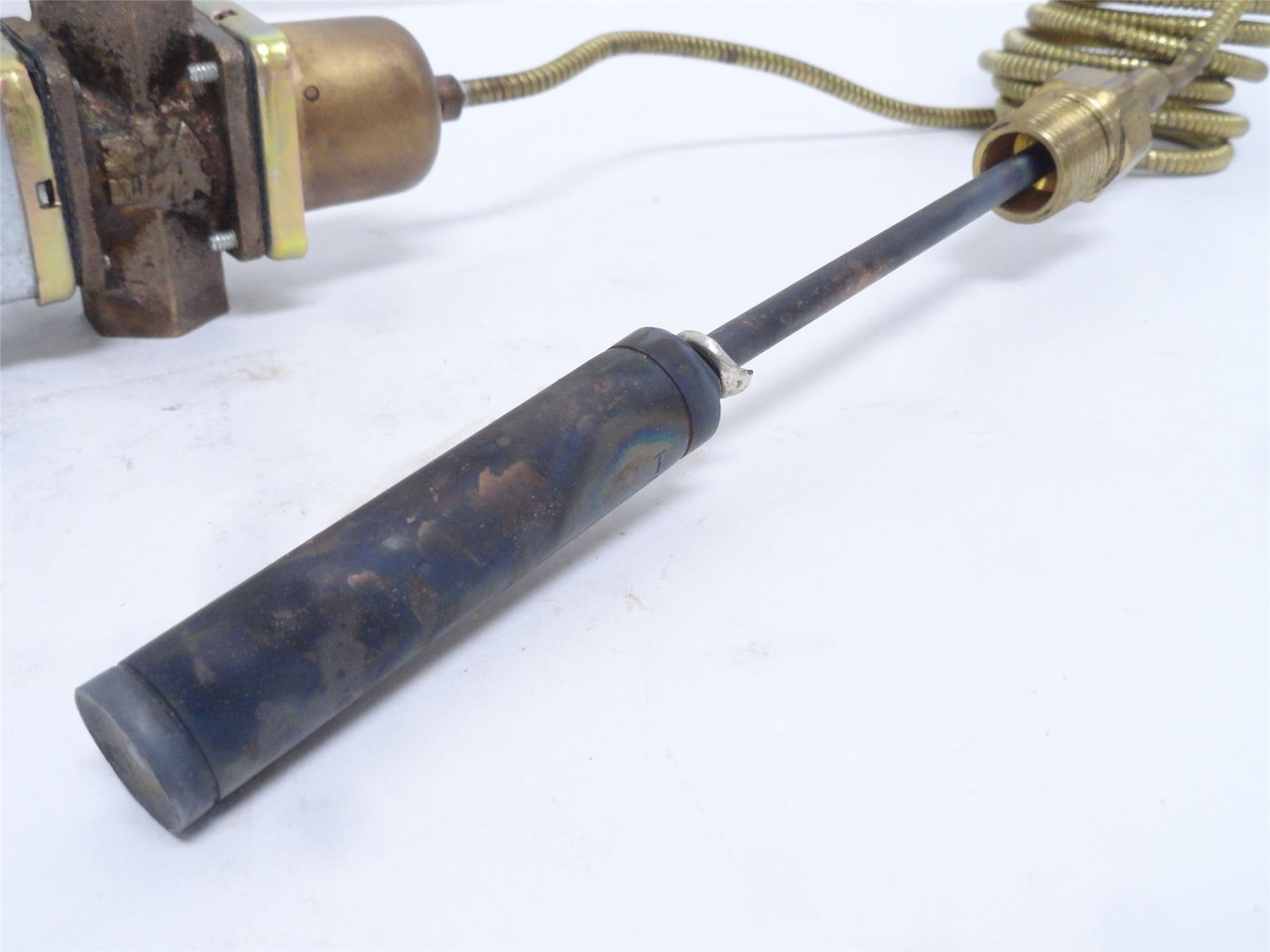 Johnson-Controls V47AA-1; Temp Controller 3/8NPT 115-180F